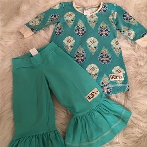 KPea ruffle pants & top!